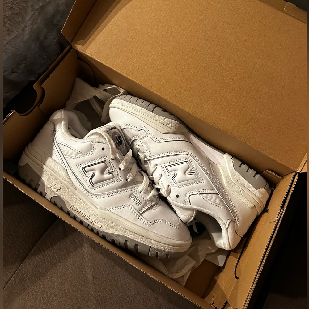 new balance 550 with tag and box